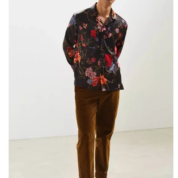 Urban Outfitters Satin Floral Button-Down Shirt S - Picture 4 of 12